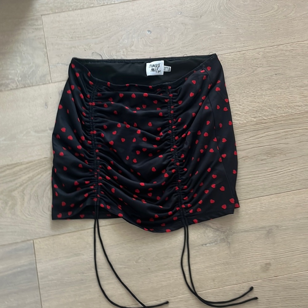 princess polly black heart skirt